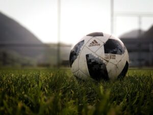 Piłkarze Lotto Ekstraklasy zagrają nową piłką!